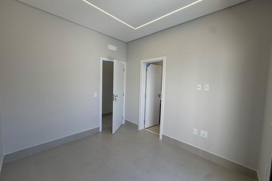 Quarto de casa de condomínio à venda com 3 quartos, 199m² em Parque São Lourenço, Indaiatuba