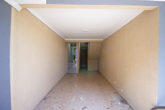 Casa para alugar com 3 quartos, 100m² em Santa Maria, Brasília