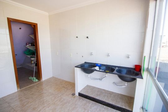 Casa para alugar com 3 quartos, 100m² em Santa Maria, Brasília
