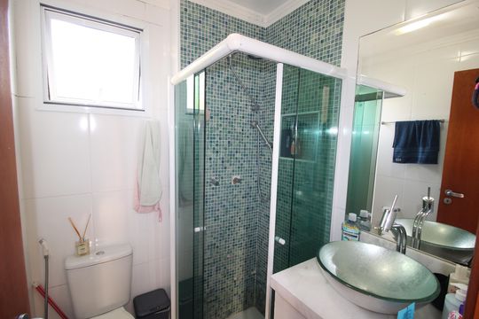 Banheiro de apartamento à venda com 2 quartos, 52m² em Vila Dom Pedro Ii, São Paulo