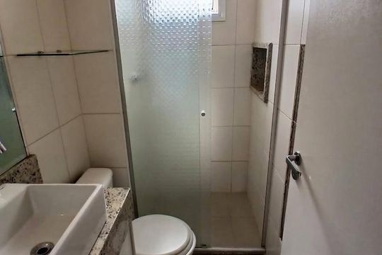 Banheiro de apartamento para alugar com 2 quartos, 53m² em Maranhão, São Paulo