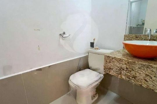 Casa à venda com 8 quartos, 227m² em Cambuí, Campinas