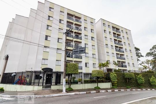 Fachada do Prédio  de apartamento à venda com 3 quartos, 79m² em Vila Capitao Rabelo, Guarulhos