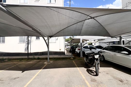 Garagem de apartamento para alugar com 2 quartos, 57m² em Santa Terezinha, Belo Horizonte