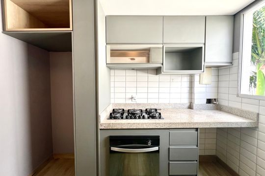 Cozinha de apartamento para alugar com 2 quartos, 57m² em Santa Terezinha, Belo Horizonte