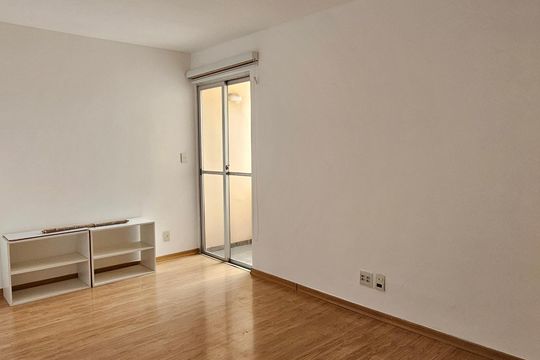 Sala de apartamento à venda com 1 quarto, 65m² em Bosque, Campinas
