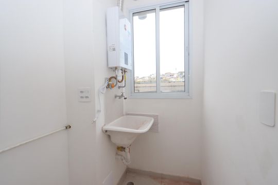 Área de Serviço de apartamento para alugar com 2 quartos, 39m² em Vila Graciosa, São Paulo