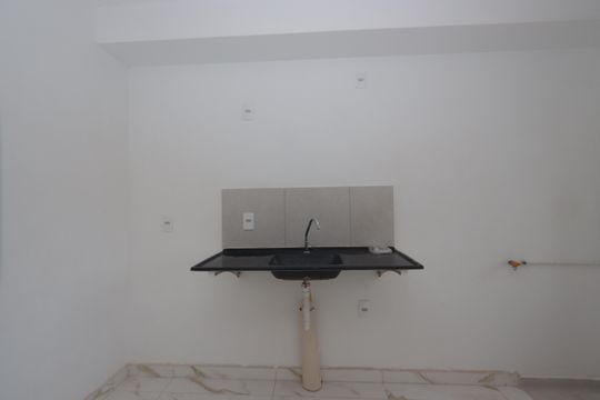 Cozinha de apartamento para alugar com 2 quartos, 39m² em Vila Graciosa, São Paulo