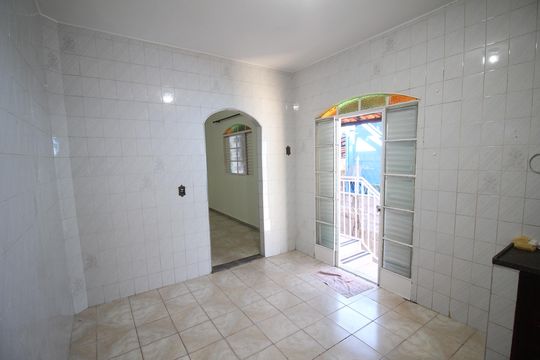 Cozinha e Área de Serviço de casa para alugar com 3 quartos, 90m² em Mangueiras, Contagem
