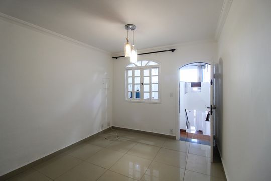 Sala de casa à venda com 2 quartos, 77m² em Jardim Ouro Preto, São Paulo