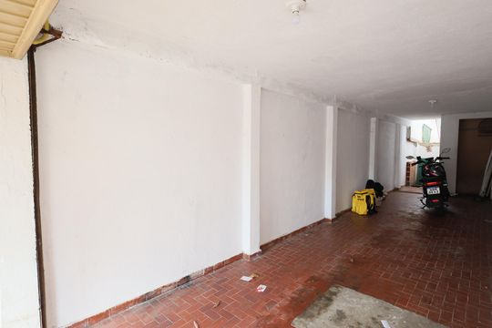 Garagem de casa para alugar com 3 quartos, 175m² em Km 18, Osasco