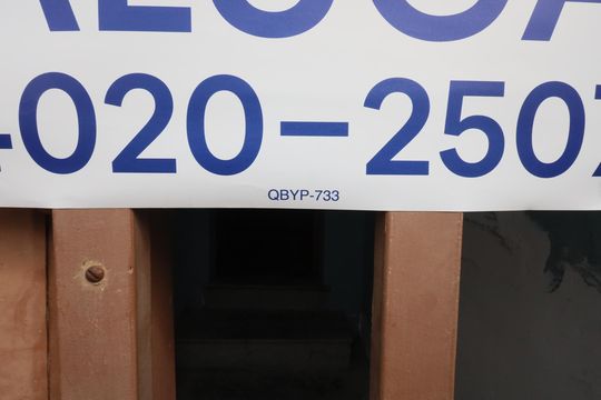 Placa  de casa para alugar com 3 quartos, 175m² em Km 18, Osasco