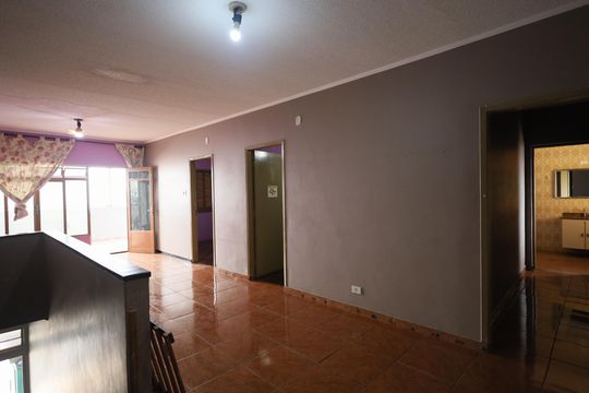 Casa para alugar com 3 quartos, 175m² em Km 18, Osasco