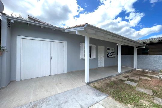 Casa à venda com 3 quartos, 178m² em Feitoria, São Leopoldo