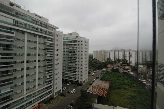 Sala - Vista de apartamento à venda com 3 quartos, 76m² em Barra Olímpica, Rio de Janeiro