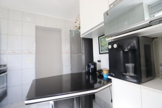 Cozinha de apartamento à venda com 2 quartos, 55m² em Jardim das Rosas (zona Leste I), São Paulo