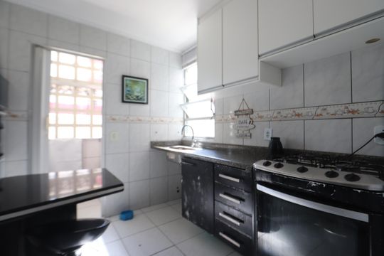 Cozinha de apartamento à venda com 2 quartos, 55m² em Jardim das Rosas (zona Leste I), São Paulo