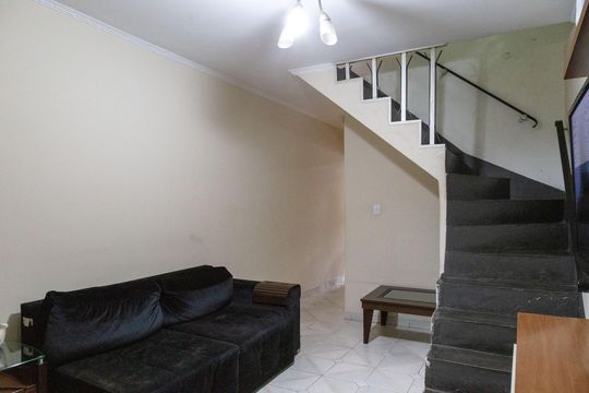 Casa à venda com 3 quartos, 195m² em Jardim Pinhal, Guarulhos