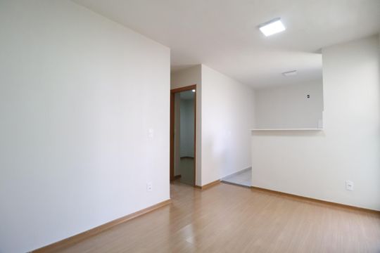 Sala de apartamento para alugar com 2 quartos, 46m² em Jardim Patricia, Uberlândia