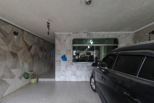 Garagem de casa à venda com 4 quartos, 250m² em Quinta da Paineira, São Paulo