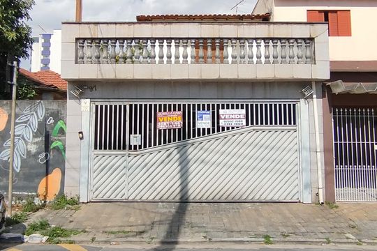 Fachada + Placa de casa à venda com 4 quartos, 250m² em Quinta da Paineira, São Paulo