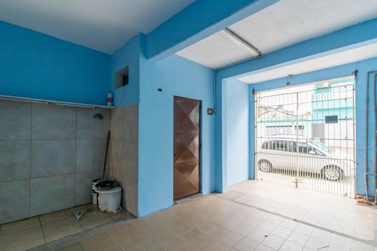 Garagem  de casa para alugar com 2 quartos, 120m² em Jardim Sao Francisco, Guarulhos