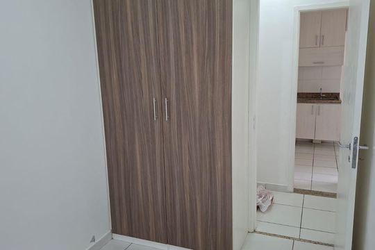 Quarto de apartamento para alugar com 2 quartos, 50m² em Jardim das Vertentes, São Paulo