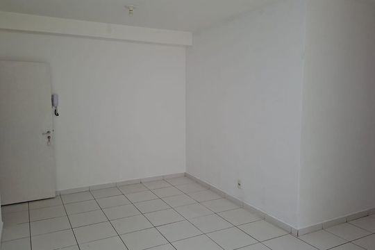Sala de apartamento para alugar com 2 quartos, 50m² em Jardim das Vertentes, São Paulo