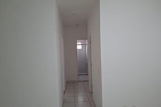 Corredor de apartamento para alugar com 2 quartos, 50m² em Jardim das Vertentes, São Paulo