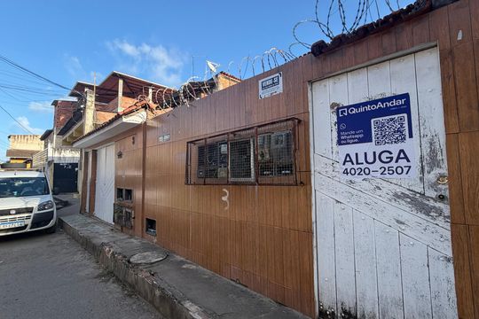Fachada de kitnet/studio para alugar com 1 quarto, 30m² em Itapuã, Salvador