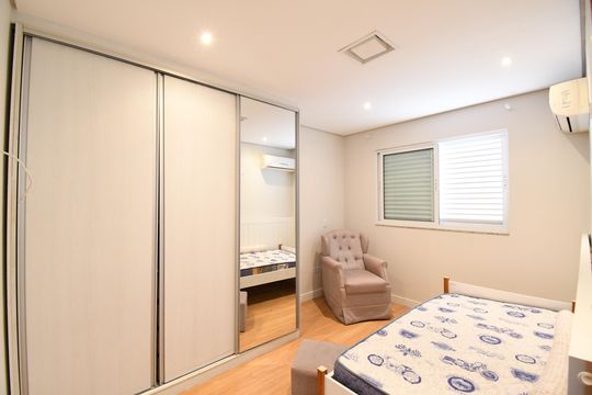 Quarto 2 de casa de condomínio para alugar com 3 quartos, 180m² em Pedro Moro, São José dos Pinhais