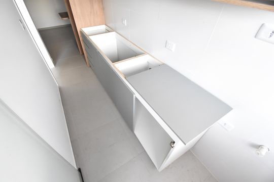 Cozinha de kitnet/studio para alugar com 1 quarto, 33m² em Cajuru, Curitiba