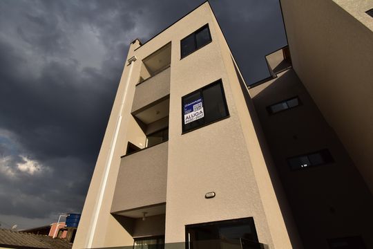 Placa de kitnet/studio para alugar com 1 quarto, 33m² em Cajuru, Curitiba