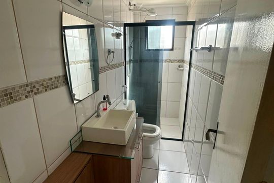 Banheiro de apartamento para alugar com 2 quartos, 55m² em Jardim Sao Ricardo, Guarulhos