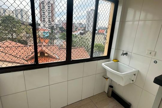 Área de serviço de apartamento para alugar com 2 quartos, 55m² em Jardim Sao Ricardo, Guarulhos