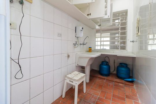 Área de Serviço de casa para alugar com 3 quartos, 180m² em Brooklin, São Paulo