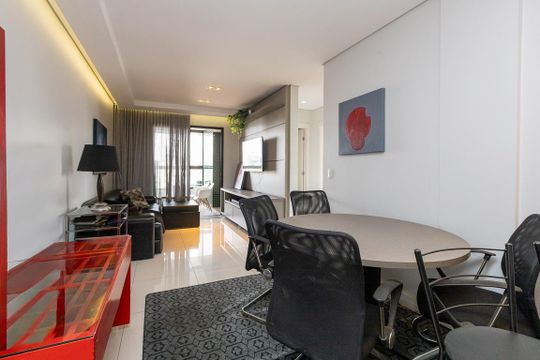 Apartamento para alugar com 3 quartos, 105m² em Vila Izabel, Curitiba