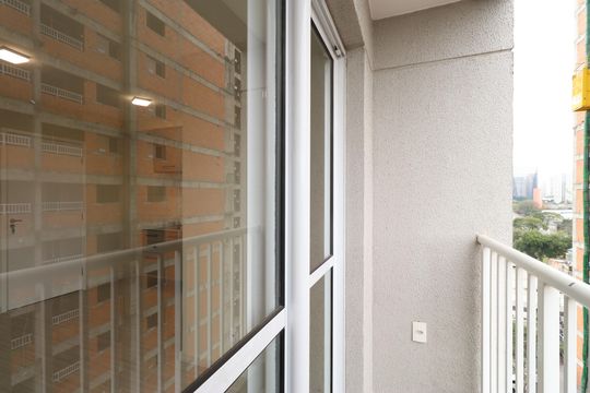 Varanda  de apartamento para alugar com 2 quartos, 38m² em Barra Funda, São Paulo