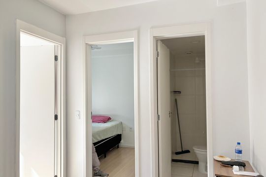 Sala/ Cozinha de apartamento para alugar com 2 quartos, 30m² em Vila Pereira Barreto, São Paulo