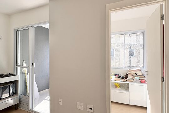 Sala/ Cozinha  de apartamento para alugar com 2 quartos, 30m² em Vila Pereira Barreto, São Paulo