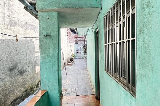 Quintal de casa à venda com 2 quartos, 50m² em Jardim do Estádio, Santo André