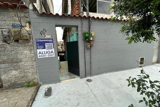 Fachada  de casa para alugar com 2 quartos, 60m² em Anchieta, Nilópolis