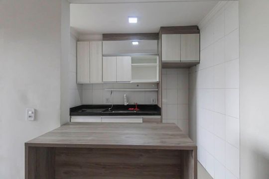 Cozinha de apartamento para alugar com 3 quartos, 68m² em Parque São Lourenço, São Paulo