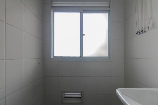Área de Serviço de apartamento para alugar com 3 quartos, 68m² em Parque São Lourenço, São Paulo