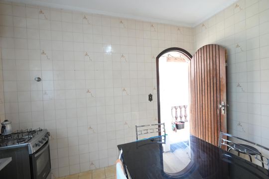 Cozinha de casa à venda com 2 quartos, 159m² em Vila Aquilino, Santo André
