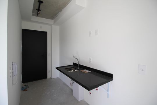 Cozinha de kitnet/studio à venda com 1 quarto, 30m² em Indianópolis, São Paulo