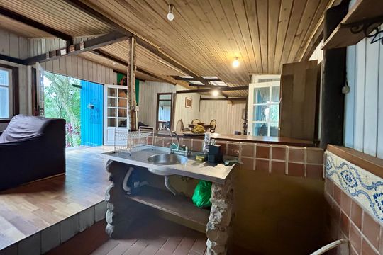 Cozinha de casa para alugar com 2 quartos, 120m² em Canto da Lagoa, Florianópolis