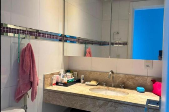 Banheiro de apartamento à venda com 3 quartos, 123m² em Barra da Tijuca, Rio de Janeiro