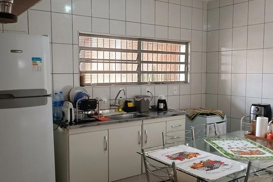 Cozinha de casa à venda com 3 quartos, 246m² em Jardim dos Oliveiras, Campinas