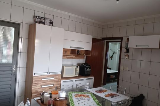 Cozinha de casa à venda com 3 quartos, 246m² em Jardim dos Oliveiras, Campinas